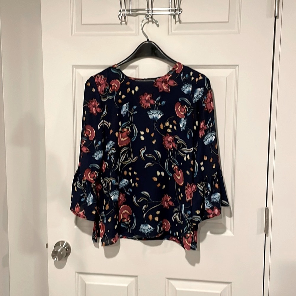 Finn & Grace Navy Floral Blouse Size S Boho Peasant Top